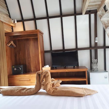 Coco Bale Hotel Gili Meno Buitenkant foto