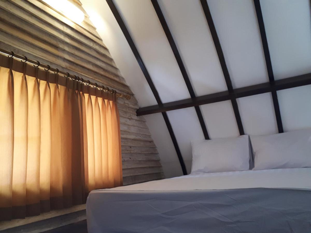 Coco Bale Hotel Gili Meno Buitenkant foto