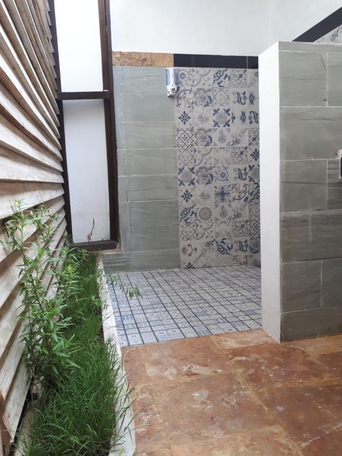 Coco Bale Hotel Gili Meno Buitenkant foto