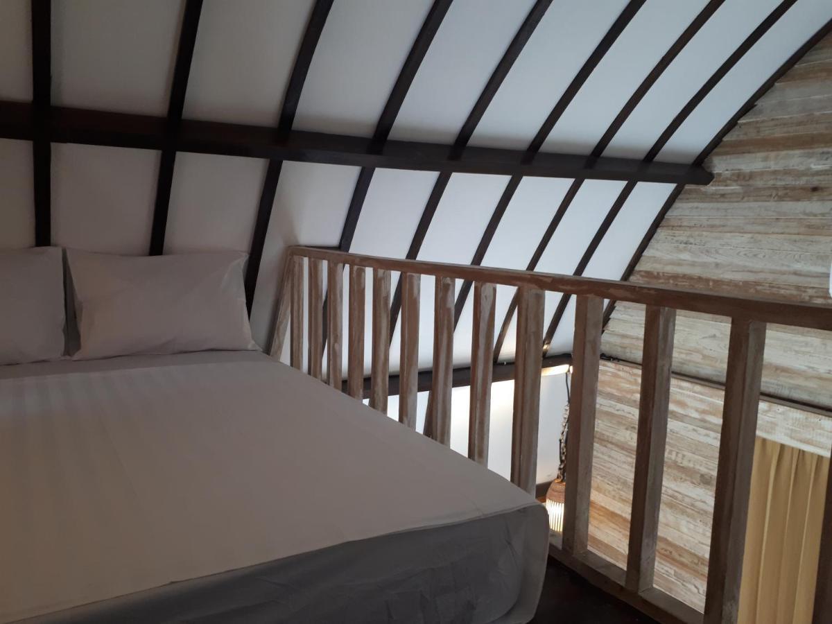Coco Bale Hotel Gili Meno Buitenkant foto