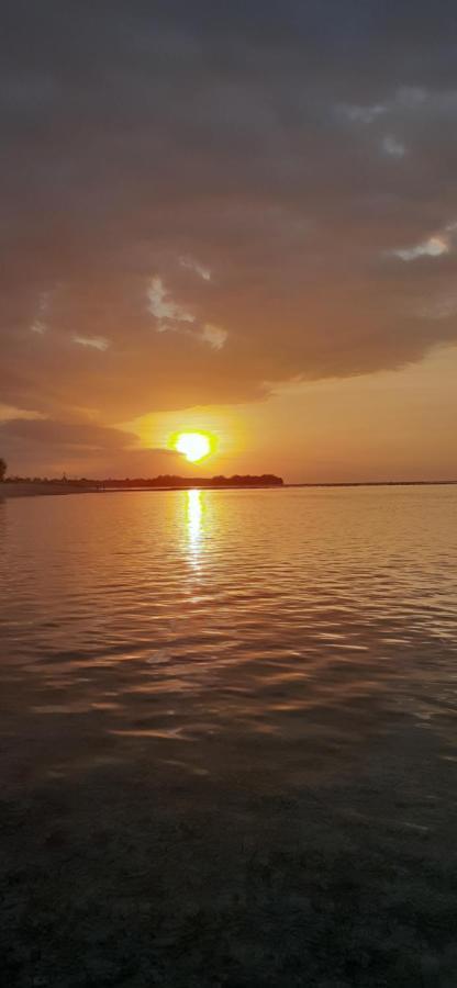 Coco Bale Hotel Gili Meno Buitenkant foto
